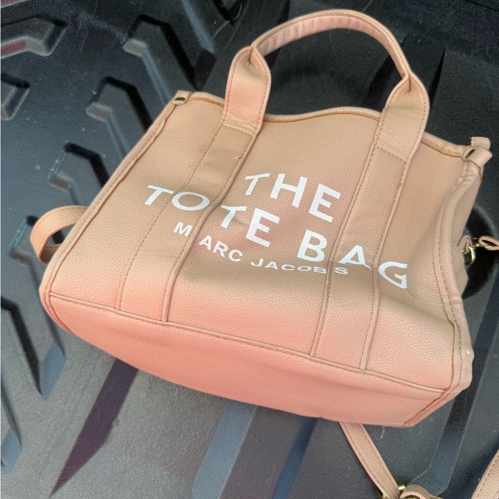 Marc Jacobs Tan Tote Bag